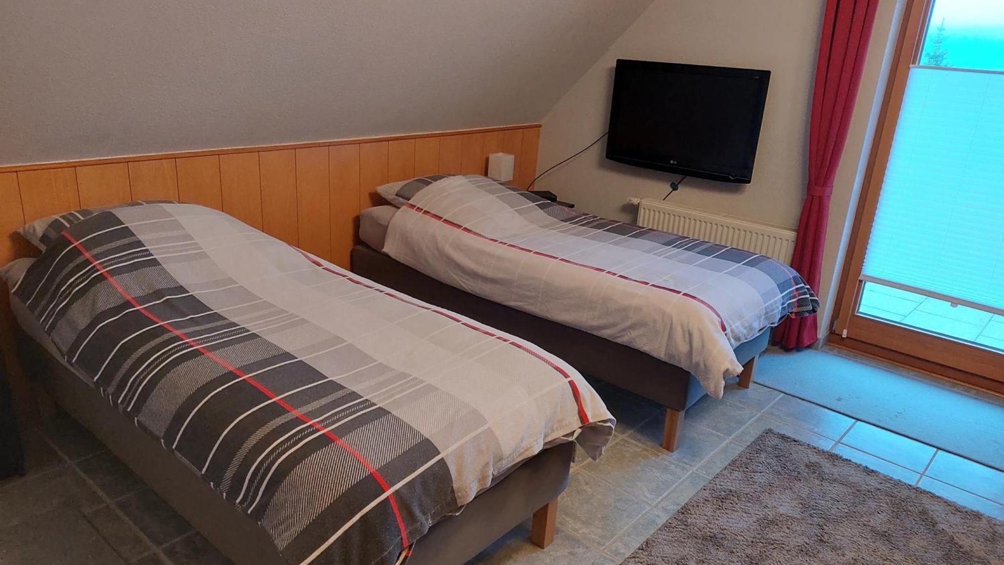 Ferienwohnung Bell Im Brohltal Niederdürenbach Esterno foto